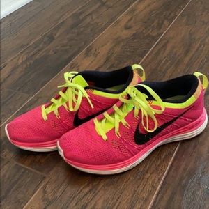 Hot Pink Nike Flyknit Size 7